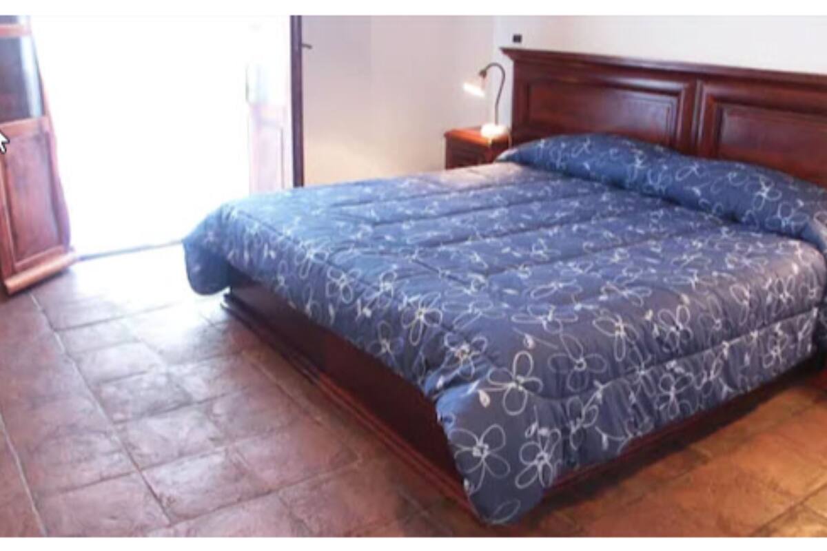 객실 내 금고, 책상, 유아용 침대