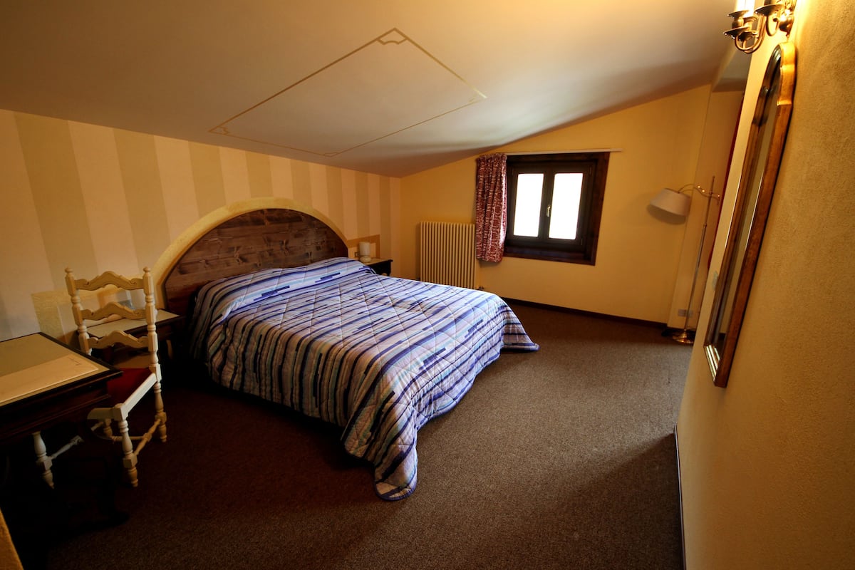 Chambre Standard | Coffres-forts dans les chambres, bureau, rideaux occultants