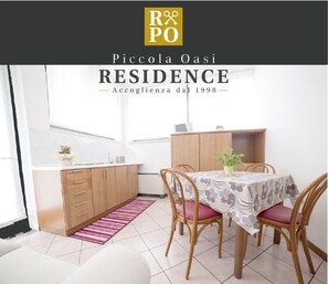 In-room safe, desk, soundproofing, free WiFi