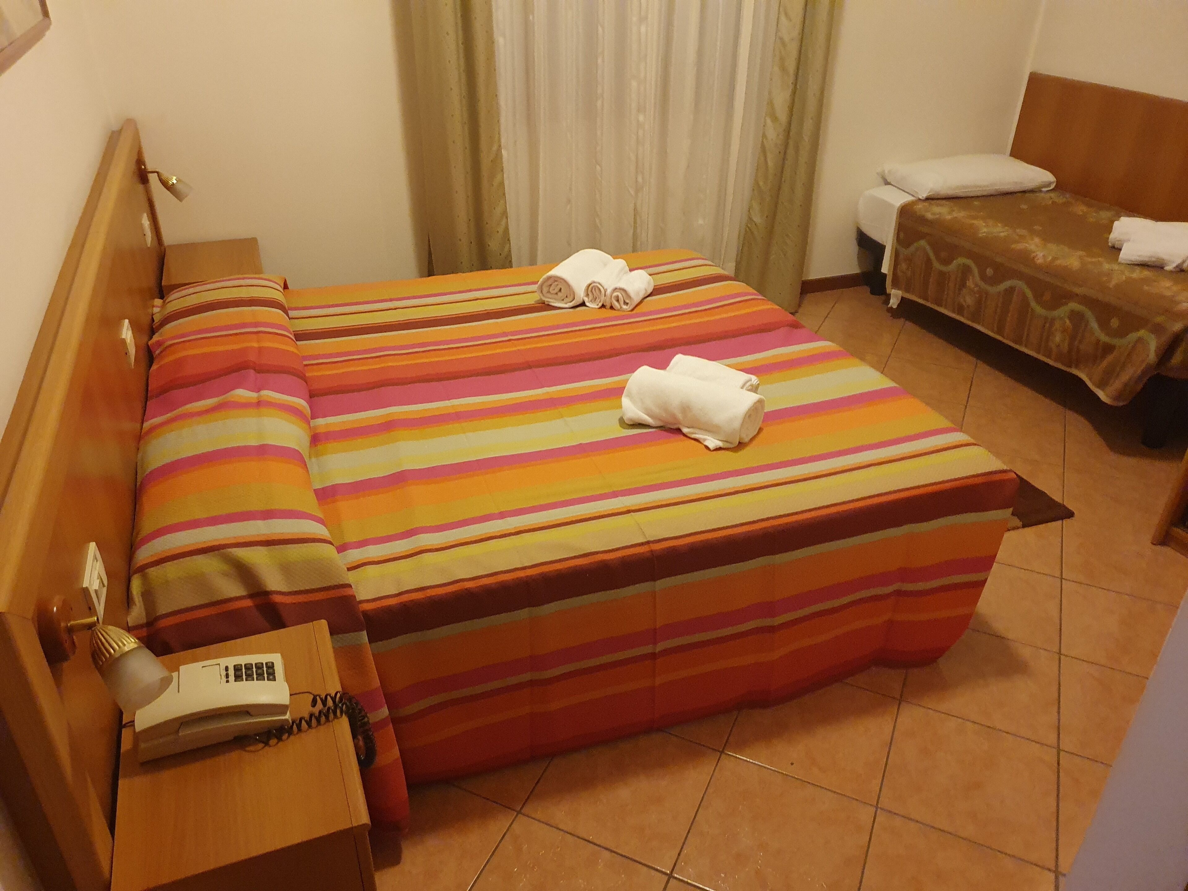 Apartamento (3 Pax) | Cofres nos quartos, escrivaninha, quartos à prova de som
