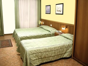 In-room safe, desk, soundproofing, free WiFi - Piccola Oasi (Vigonza)