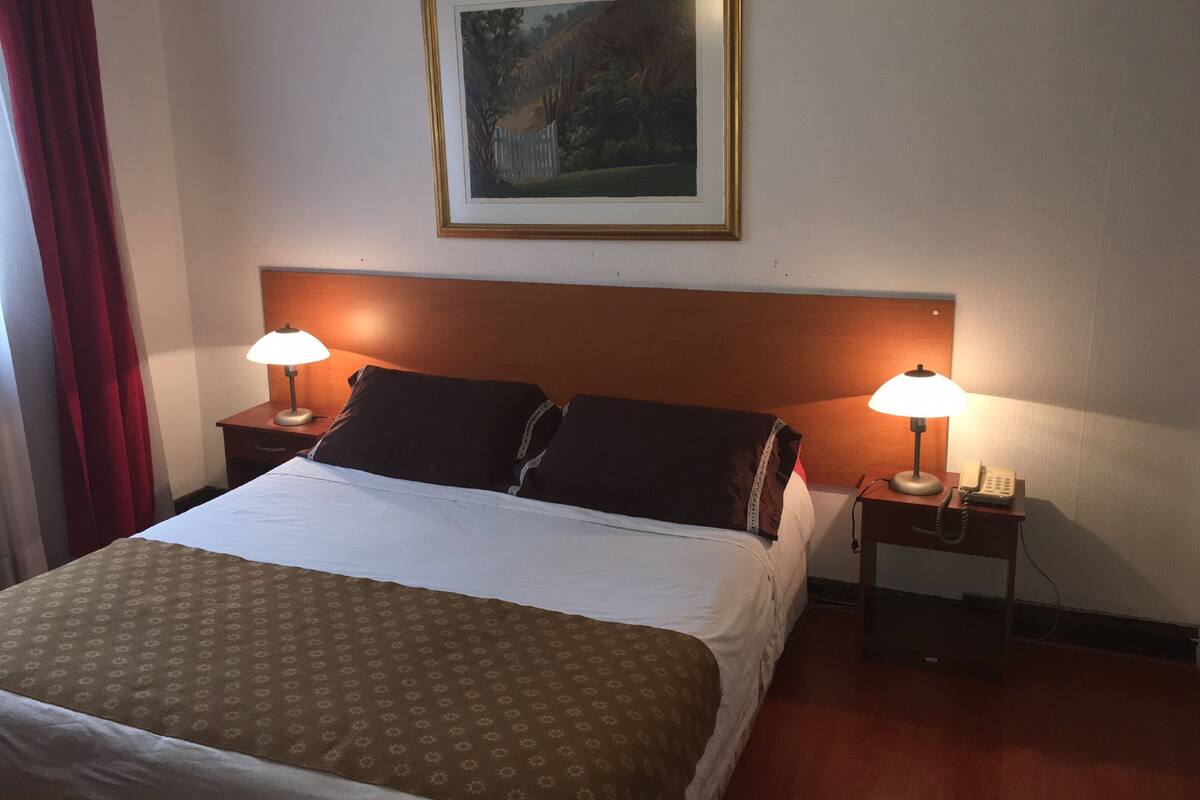 Minibar, in-room safe, free WiFi