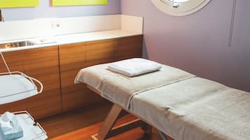 Sauna, Turkish bath/hammam, body treatments, body scrubs, facials