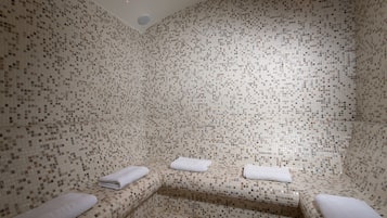 Sauna, Türkisches Bad/Hamam, Körperbehandlungen, Körperpeelings