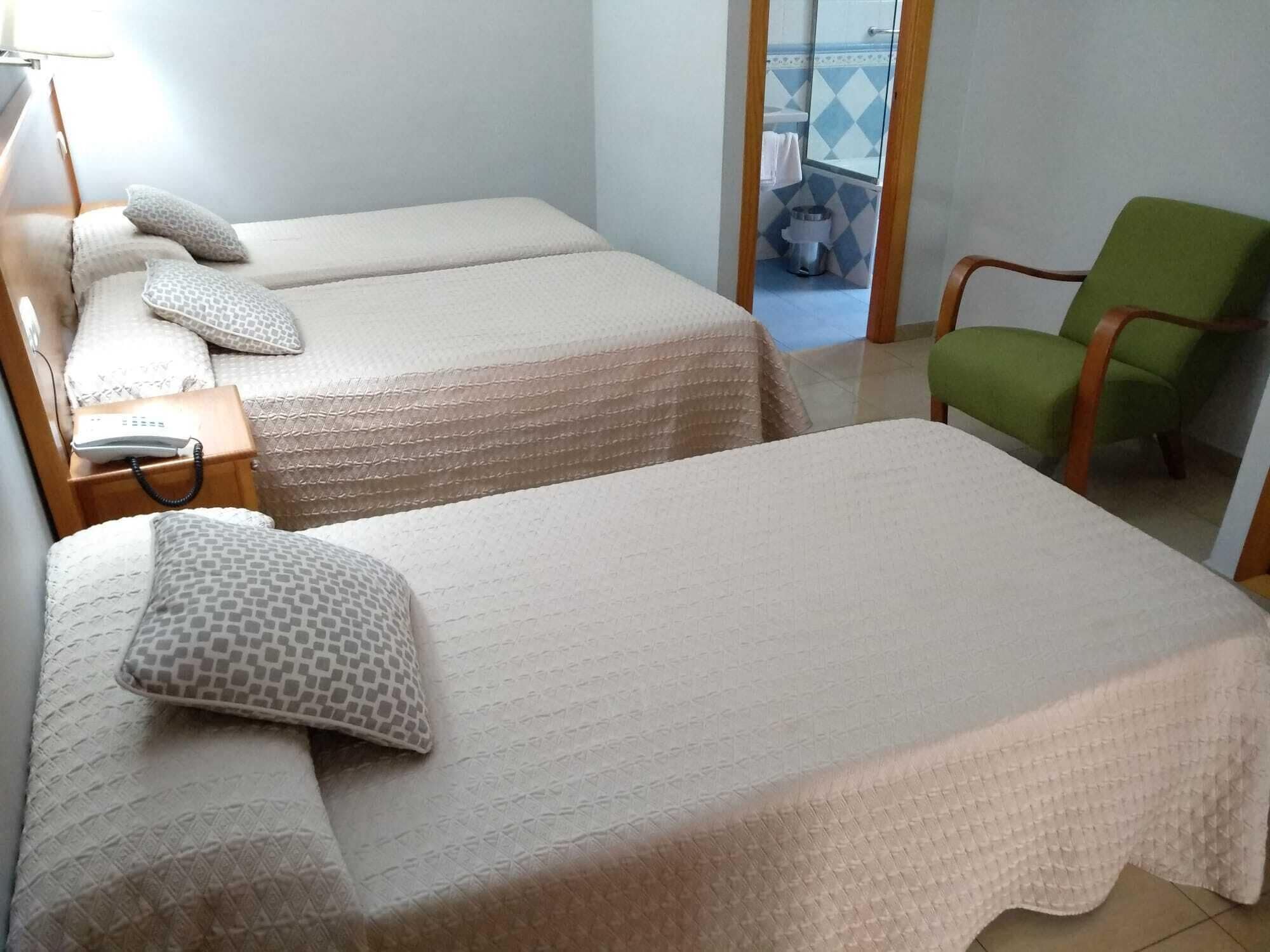 triple room | down duvets, in-room safe, individually decorated