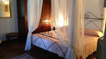 Kamar Double | 1 kamar tidur, minibar, meja kerja, dan tempat tidur lipat/tambahan