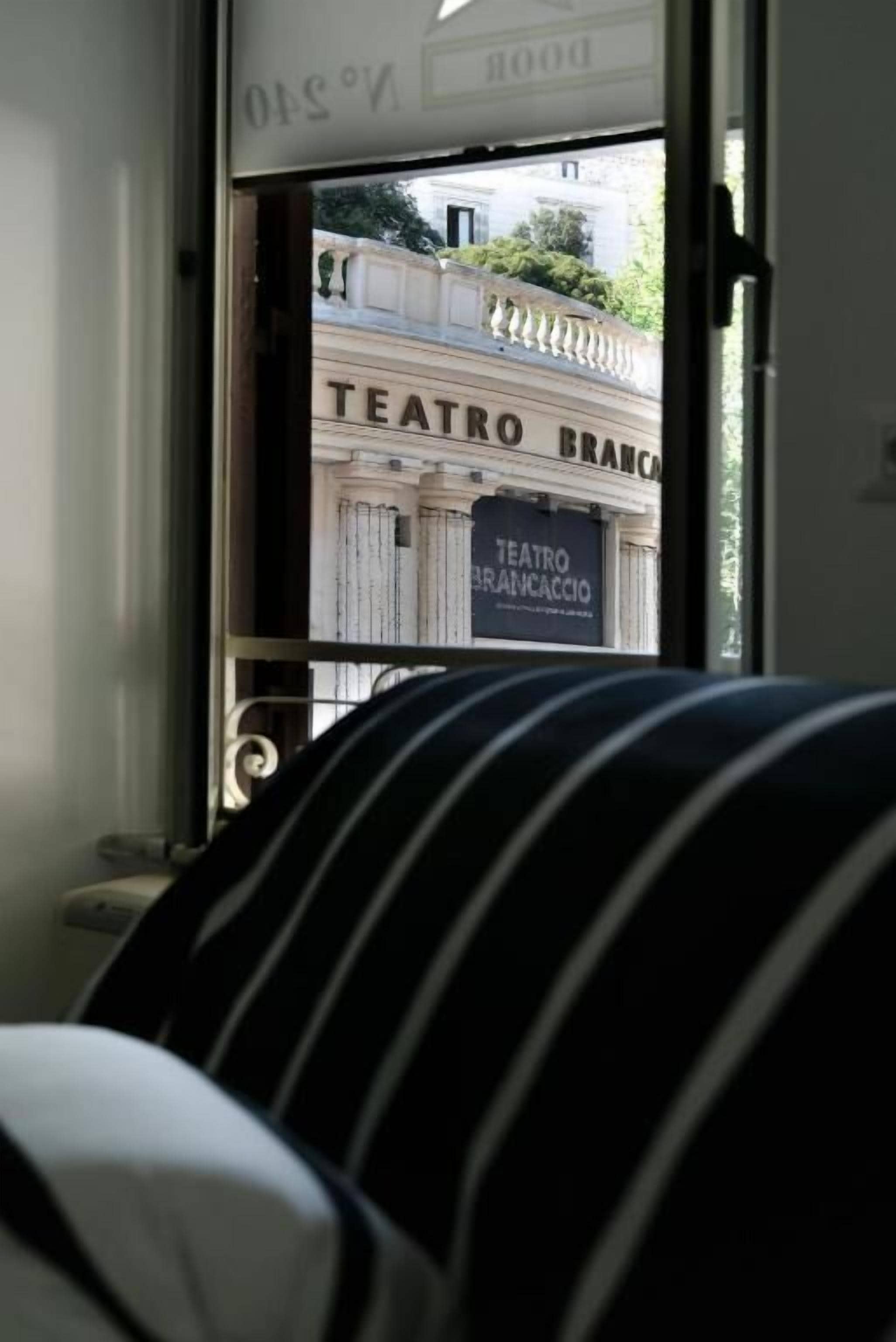 Photo - Merulana Star