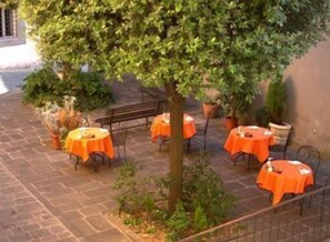 Petit déjeuner buffet compris tous les jours