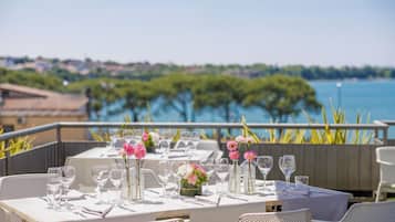 Espace banquet en plein air