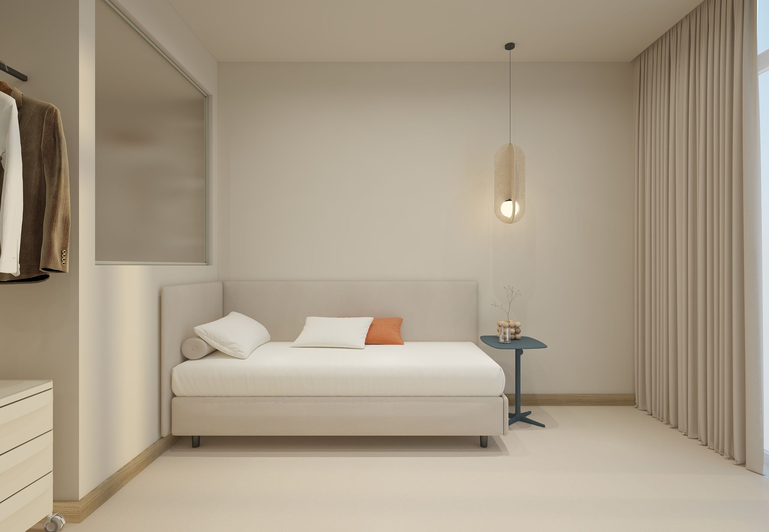 Une chambre moderne avec un canapé-lit, une petite table d’appoint et un luminaire fixé au mur.