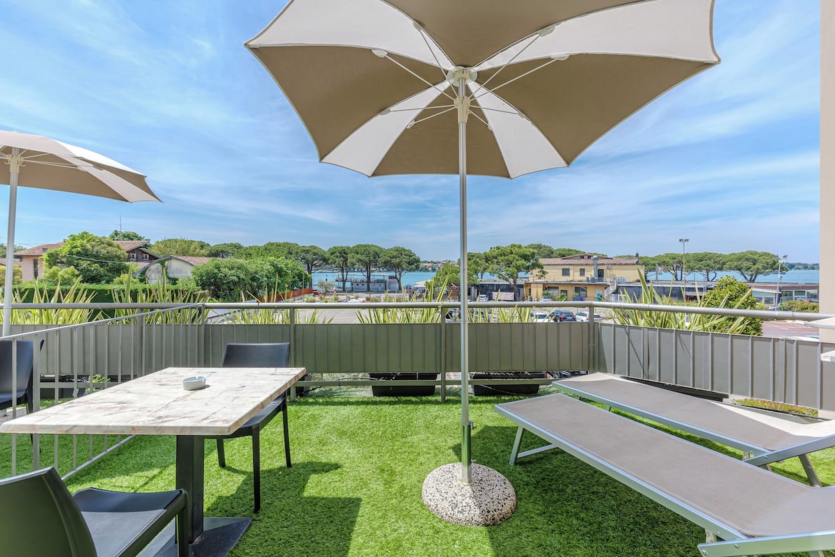 Deluxe Double or Twin Room, Lake View | Lake view