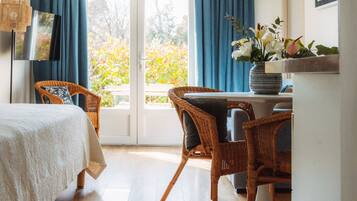 Leilighet, 1 soverom | Oppholdsområde | Flatskjerm-TV