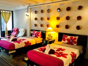 Morn Villa  | Escrivaninha, Wi-Fi de cortesia