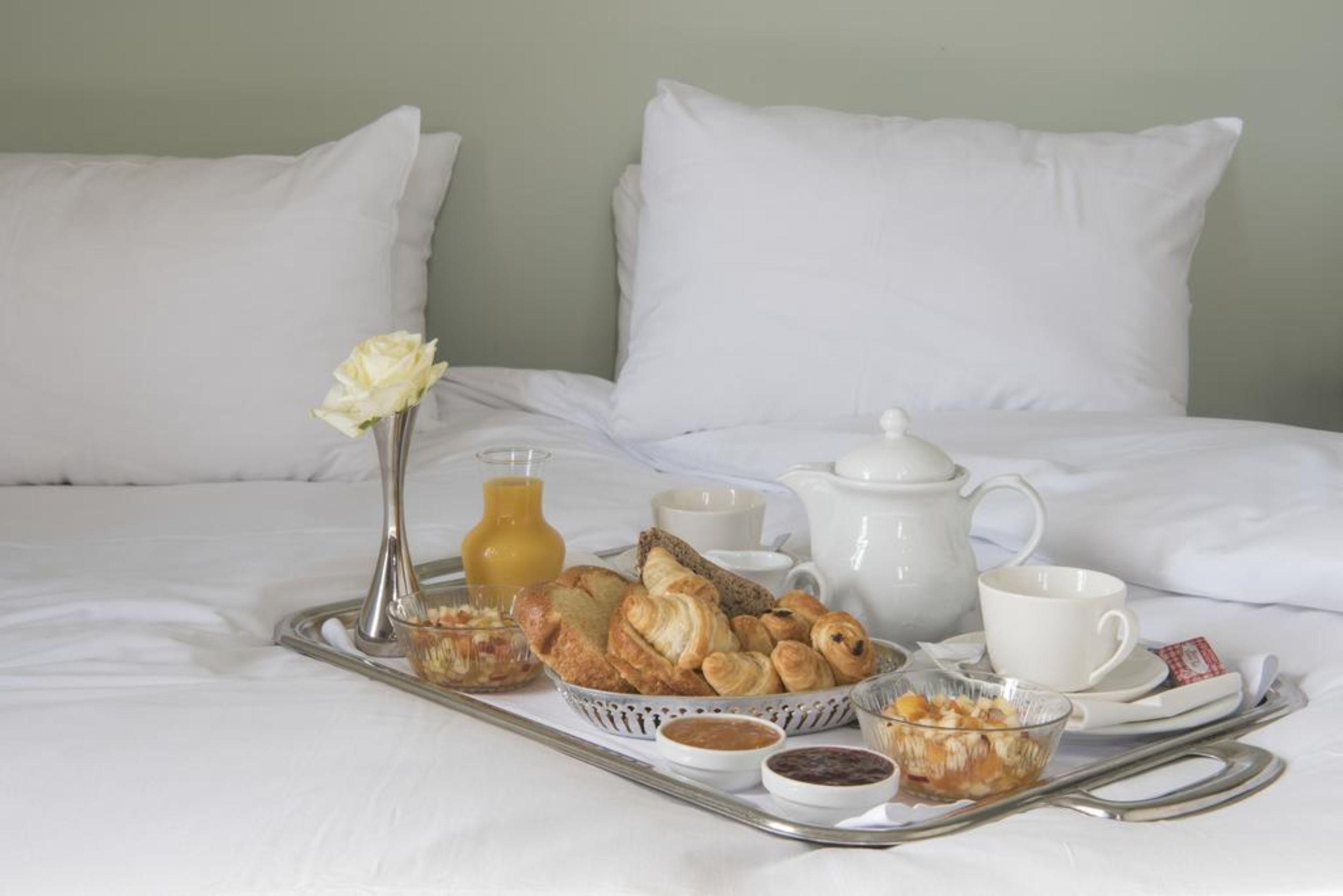 daily buffet breakfast (eur 25.00 per person)