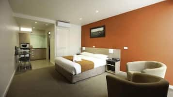 Tempat tidur Select Comfort dan minibar