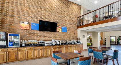 Comfort Inn Warner Robins - Robins Air Force Base Area