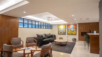 Televisión LCD de 45 pulgadas con canales vía satélite y televisión