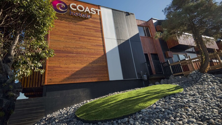Coast Metro Vancouver Hotel