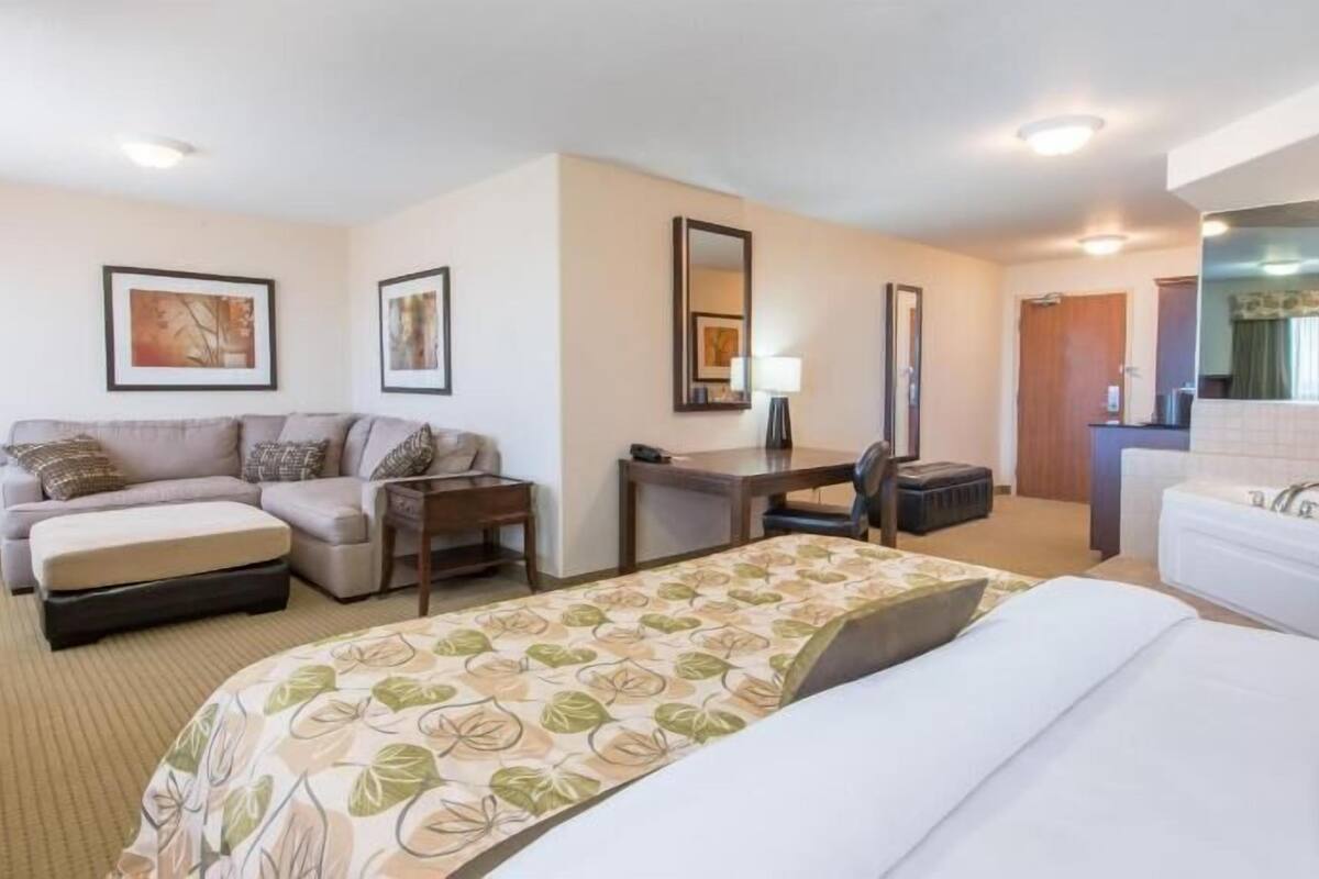 Desk, iron/ironing board, free cribs/infant beds, rollaway beds