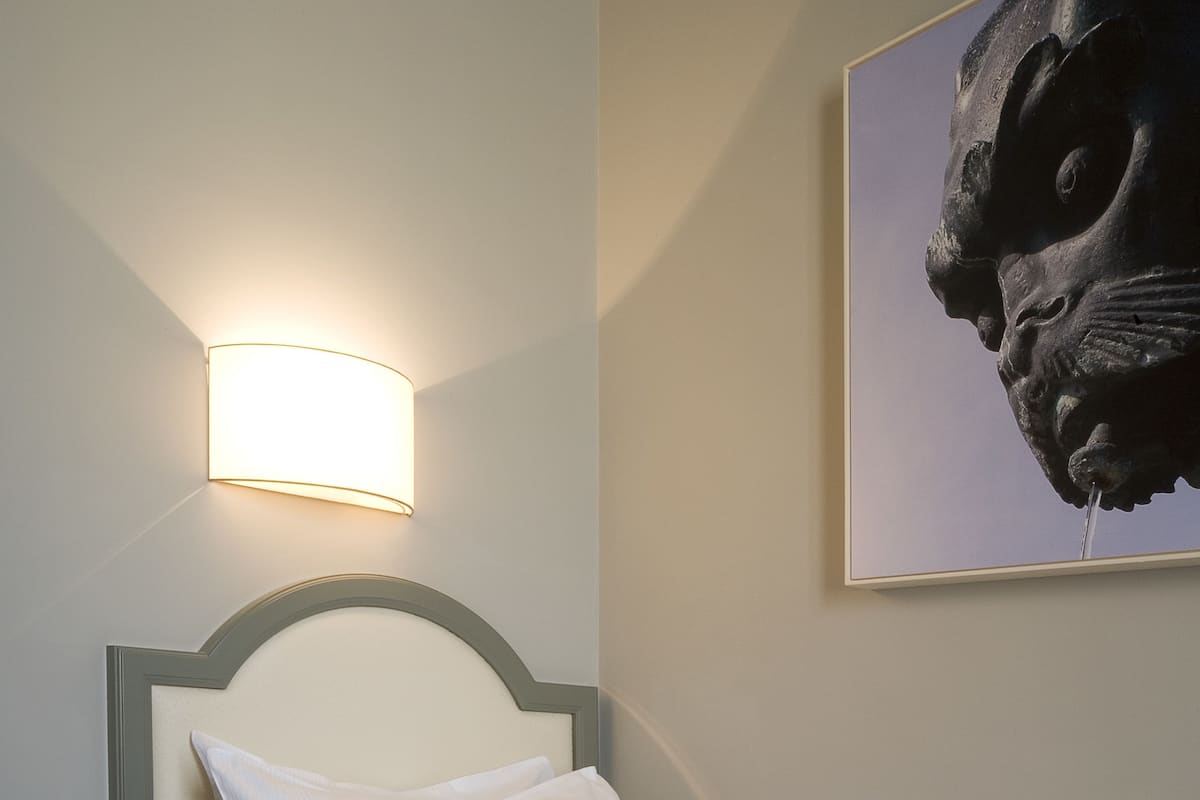 Kamar Single | Minibar, brankas, meja kerja, dan Wi-Fi gratis