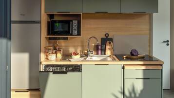 Family Chalet, 3 Bedrooms (7 pers) | Private kitchen | Electric kettle