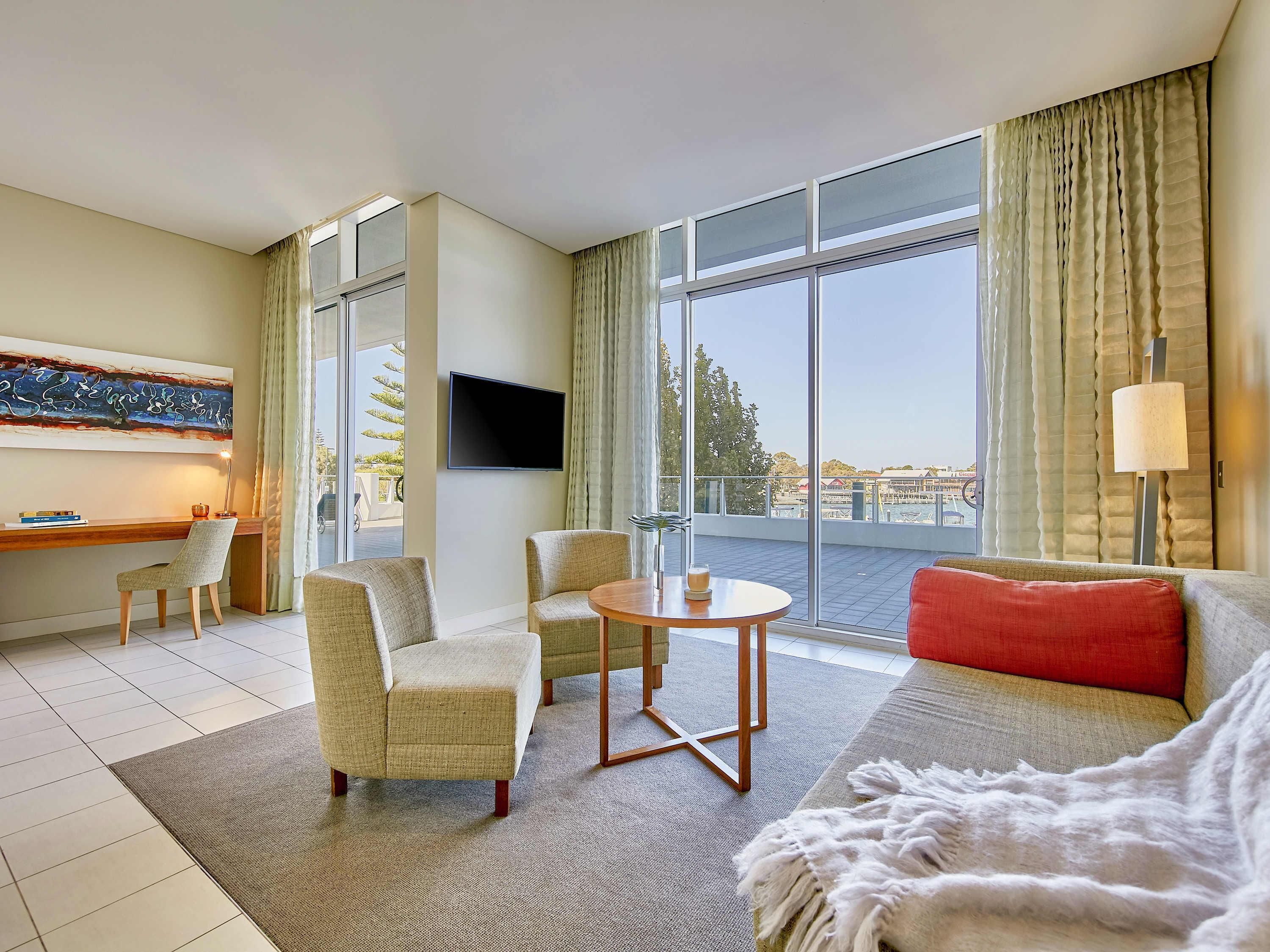 In-room safe, desk, soundproofing, iron/ironing board