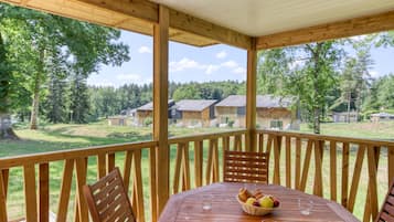 Chalet, accessible aux personnes à mobilité réduite (4 Pers) | Terrasse/Patio