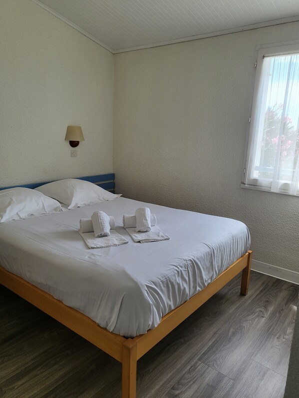 Appartement, 2 chambres (4 Pers) | Fer et planche à repasser, lit de bébé (gratuit)