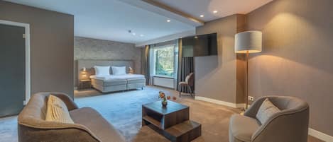 Phòng đôi Superior | 1 phòng ngủ, minibar, két bảo mật tại phòng, bàn