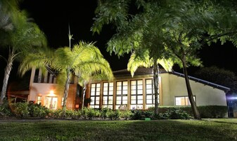 Se sirven desayunos, almuerzos y cocina kosher (con vistas a la playa) 