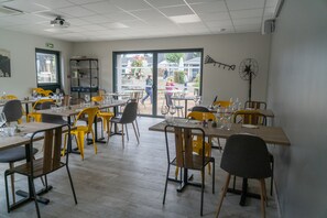 Restaurant - VVF Normandie Forges-les-Eaux (Forges-les-Eaux)