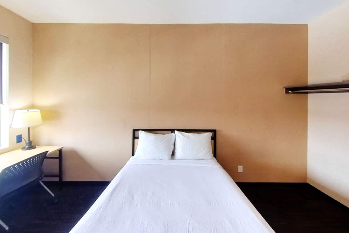 suite, 2 bedrooms | 2 bedrooms, desk, free wifi, bed sheets