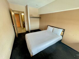 2 habitaciones, escritorio, wifi gratis y ropa de cama 