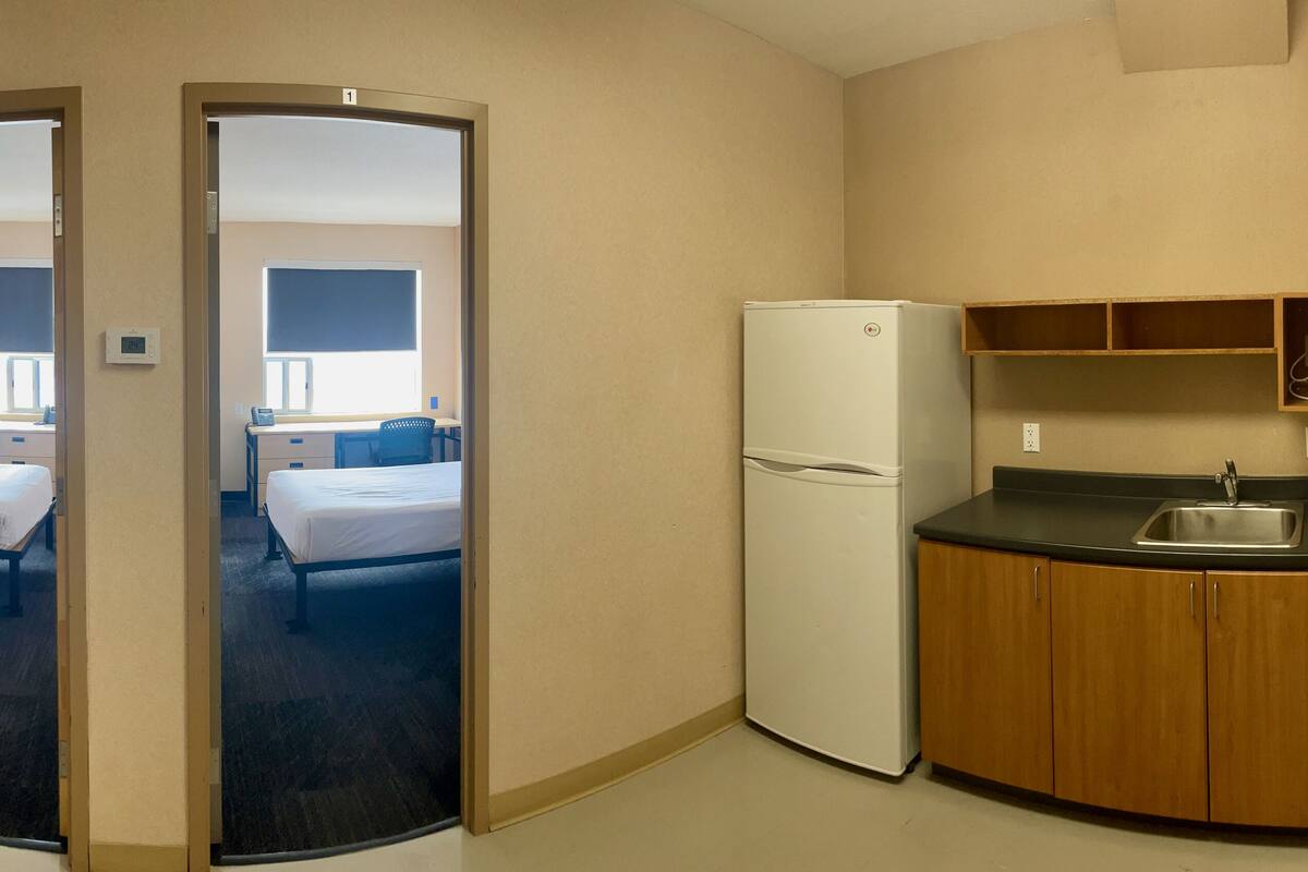 suite, 2 bedrooms | private kitchen | full-sized fridge, microwave