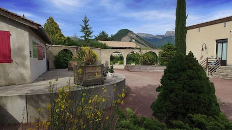 Front of property. VVF Sud Vercors, Die