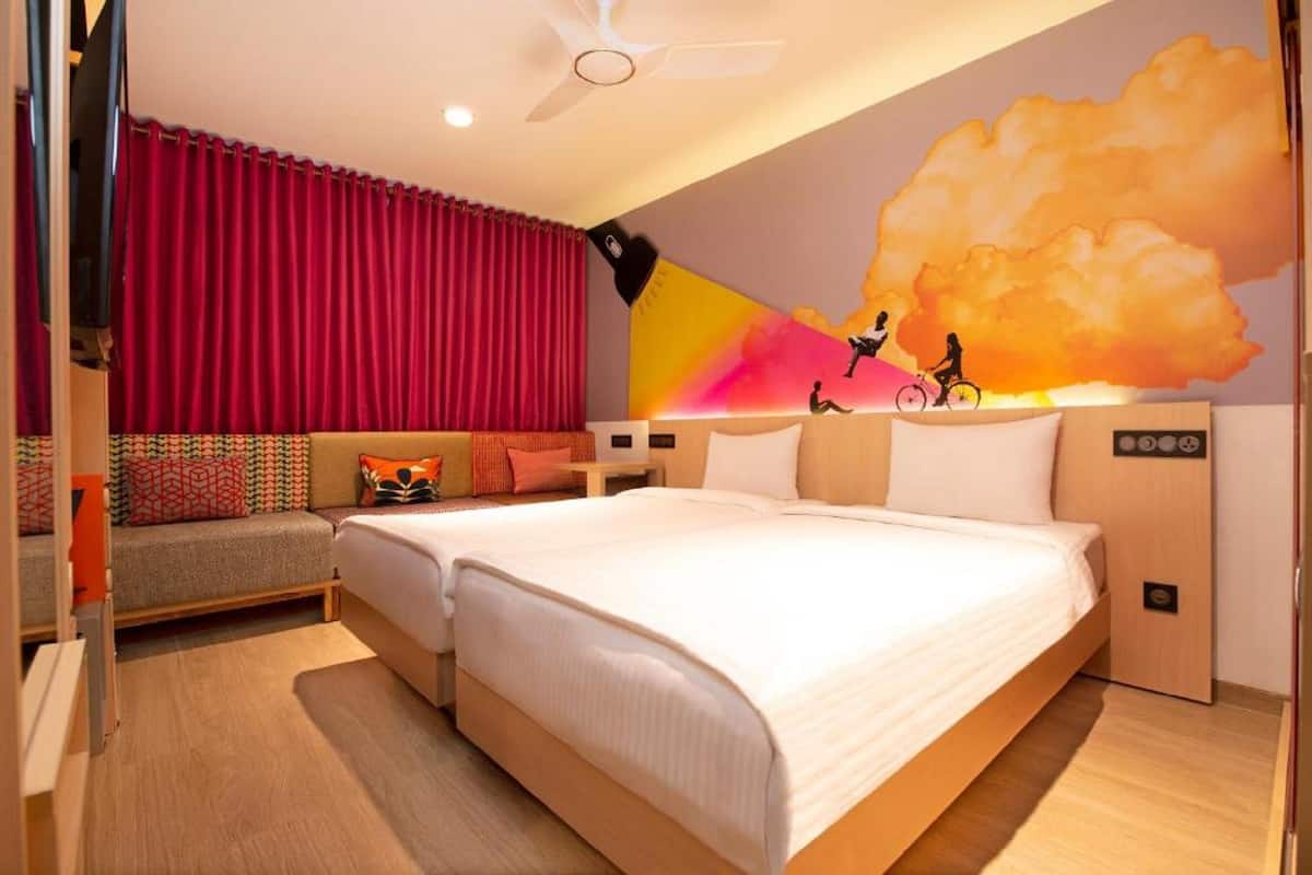 Luxe Twin Room | In-room safe, soundproofing, iron/ironing board, free WiFi