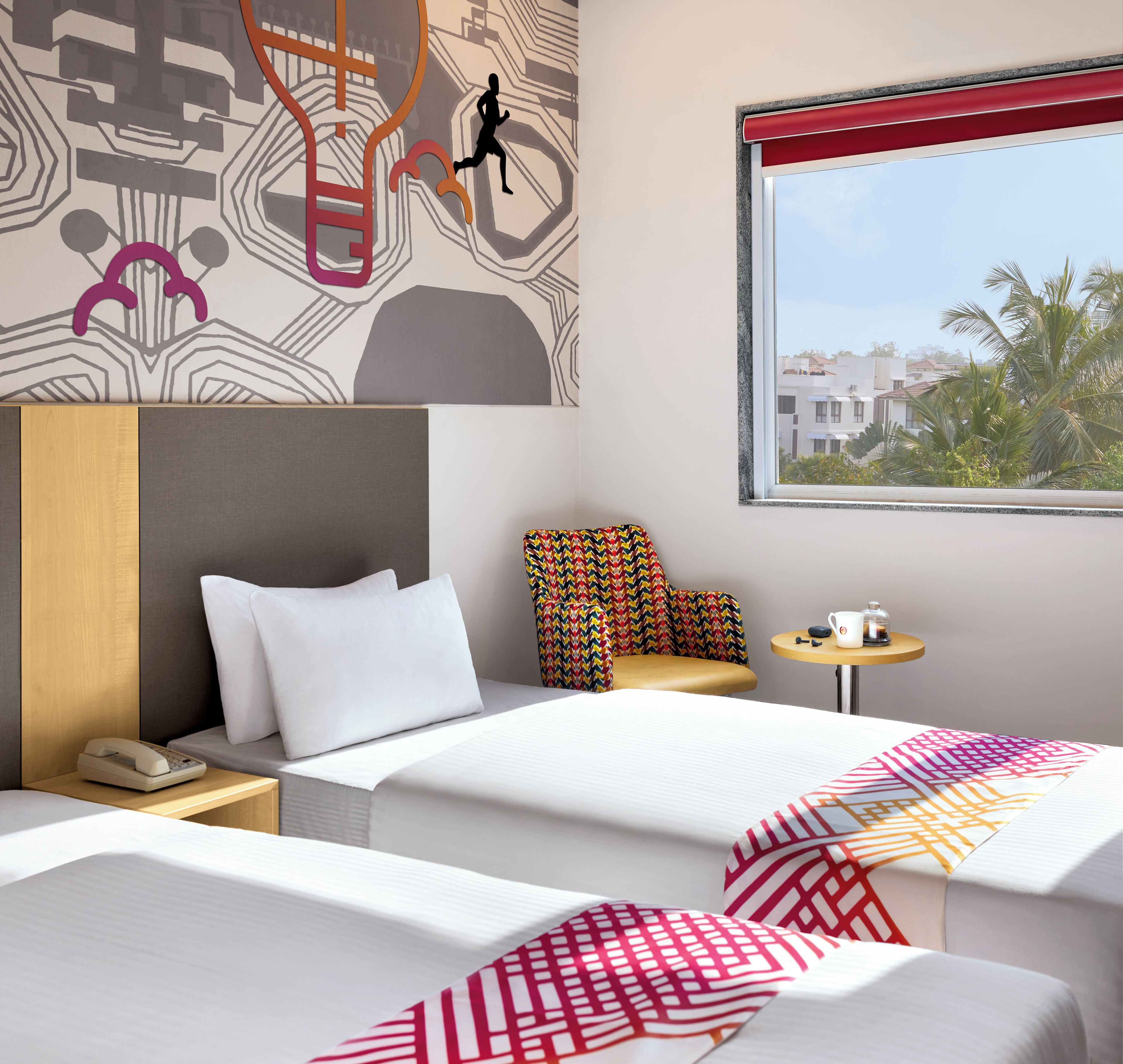 Luxe Twin Room | In-room safe, soundproofing, iron/ironing board, free WiFi