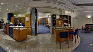 Reception - Starlight Suites Hotel (Bucharest)