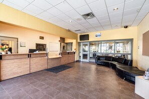 Lobby - Residence & Conference Centre - Welland (Welland)