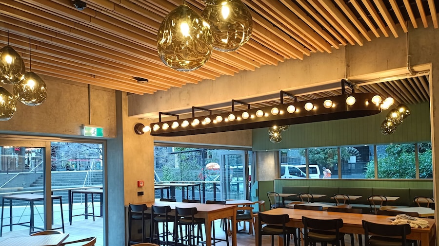 Oaks Auckland Hotel