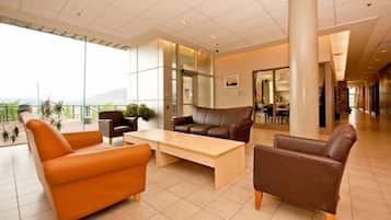 Khu tiếp khách ở sảnh