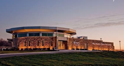 Residence & Conference Centre - Niagara-on-the-Lake