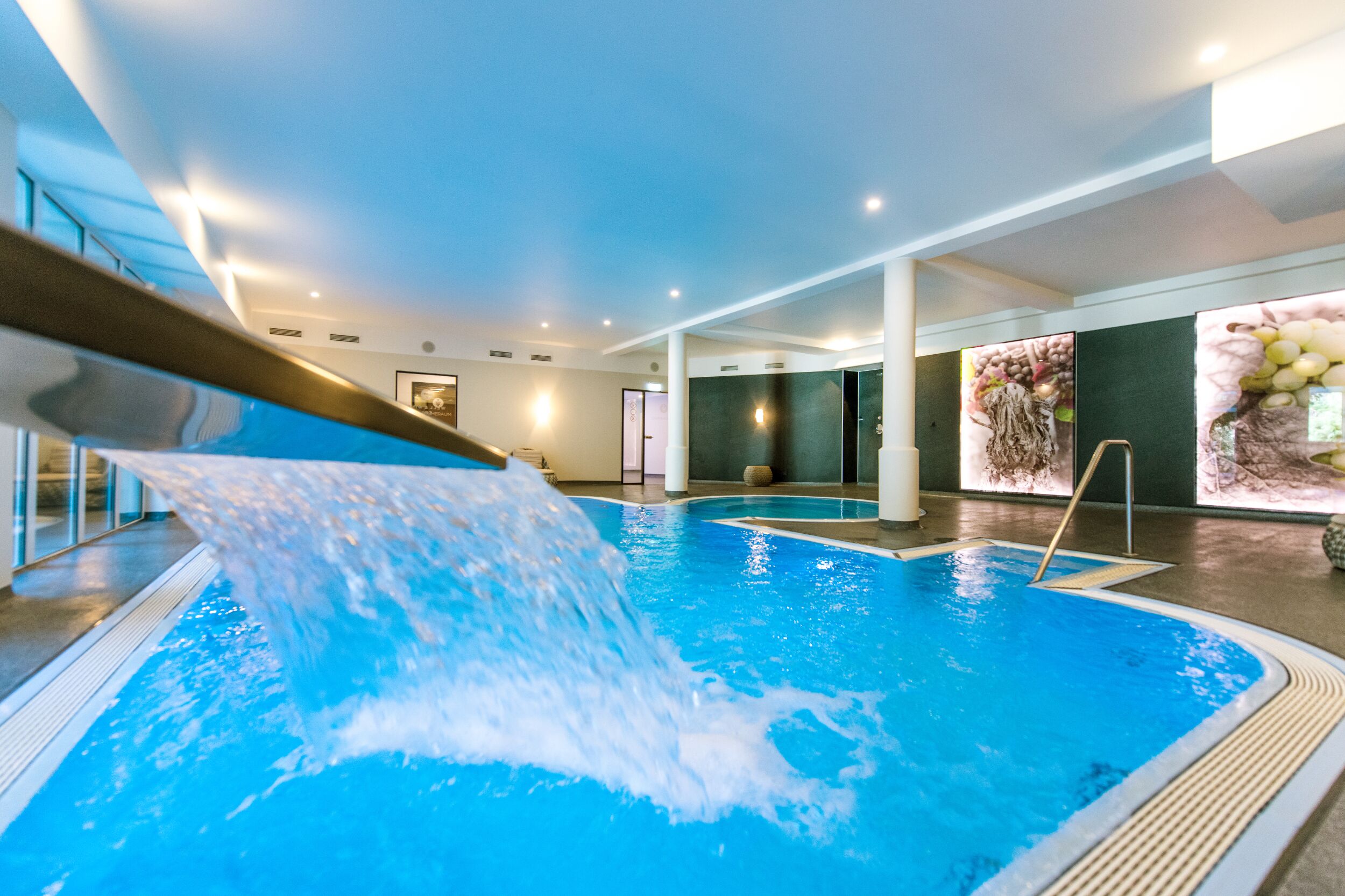 Exercise/lap pool