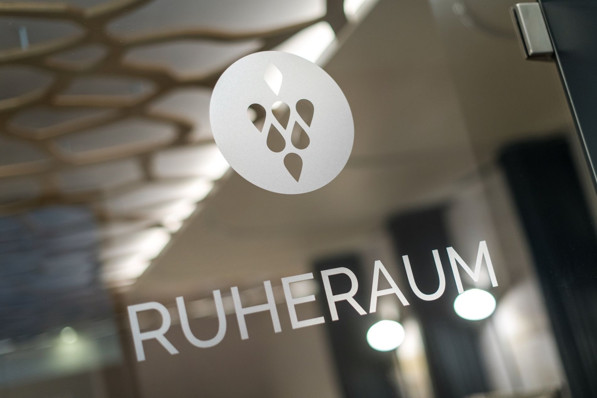 couples treatment room(s)