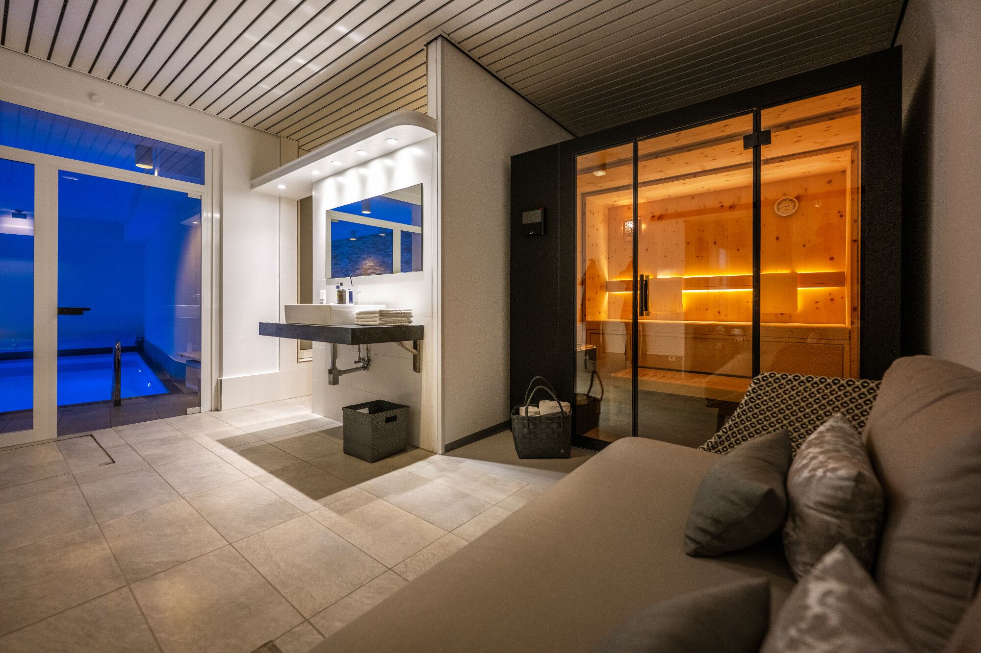 Couples treatment rooms