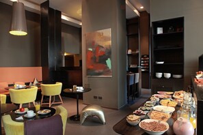 Breakfast area - Esplendor Palermo Hollywood (Buenos Aires)