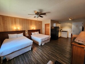 Superior suite, 2 queensize bedden | Een bureau, gratis wifi, beddengoed