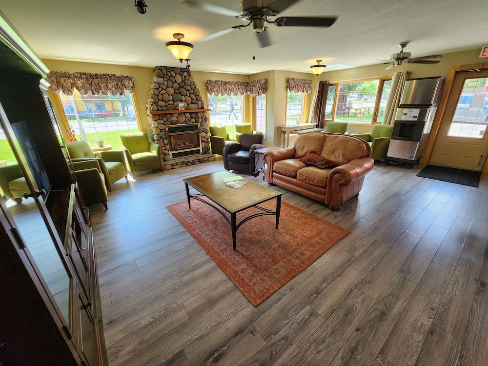 Aspen Village by null