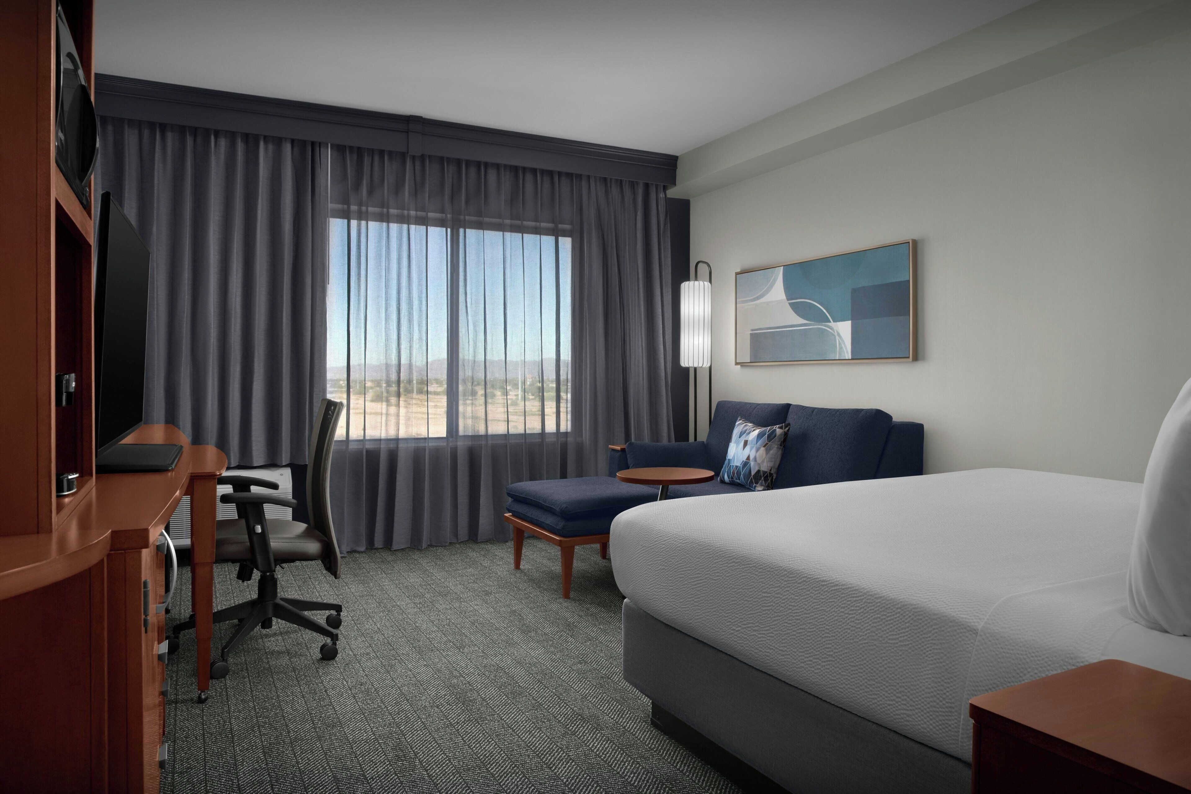 Hypo-allergenic bedding, in-room safe, desk, laptop workspace