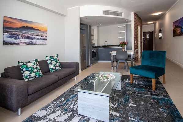 Deluxe Apartment, 1 Bedroom | Living area